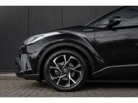 Toyota C-HR thumbnail 13