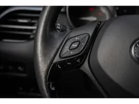 Toyota C-HR thumbnail 17