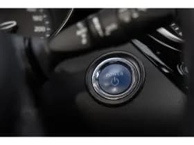 Toyota C-HR thumbnail 35
