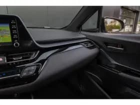 Toyota C-HR thumbnail 36