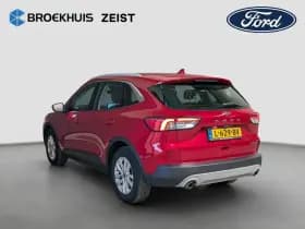 Ford Kuga thumbnail 2