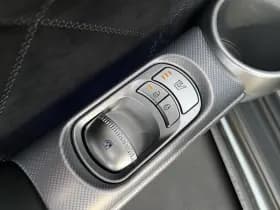 Genesis GV60 thumbnail 14