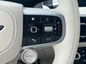 Genesis GV70 thumbnail 25