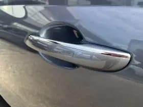 Genesis GV70 thumbnail 9