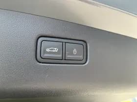 Genesis GV70 thumbnail 12