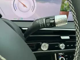 Genesis GV70 thumbnail 25