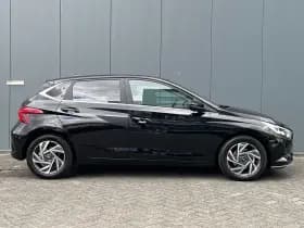 Hyundai i20 thumbnail 3