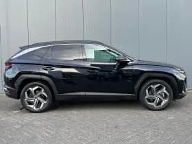 Hyundai Tucson thumbnail 3