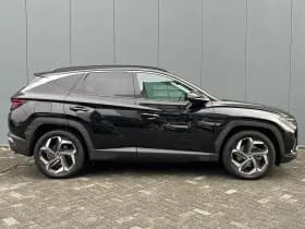 Hyundai Tucson thumbnail 3