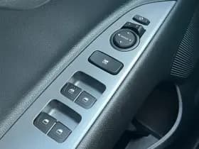 Kia Stonic thumbnail 16