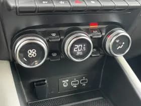 Renault Captur thumbnail 27