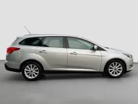 Ford Focus thumbnail 4