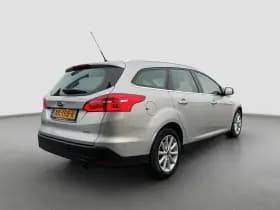 Ford Focus thumbnail 6