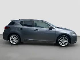 Lexus CT thumbnail 4