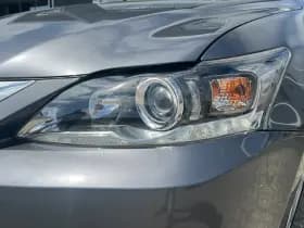 Lexus CT thumbnail 9