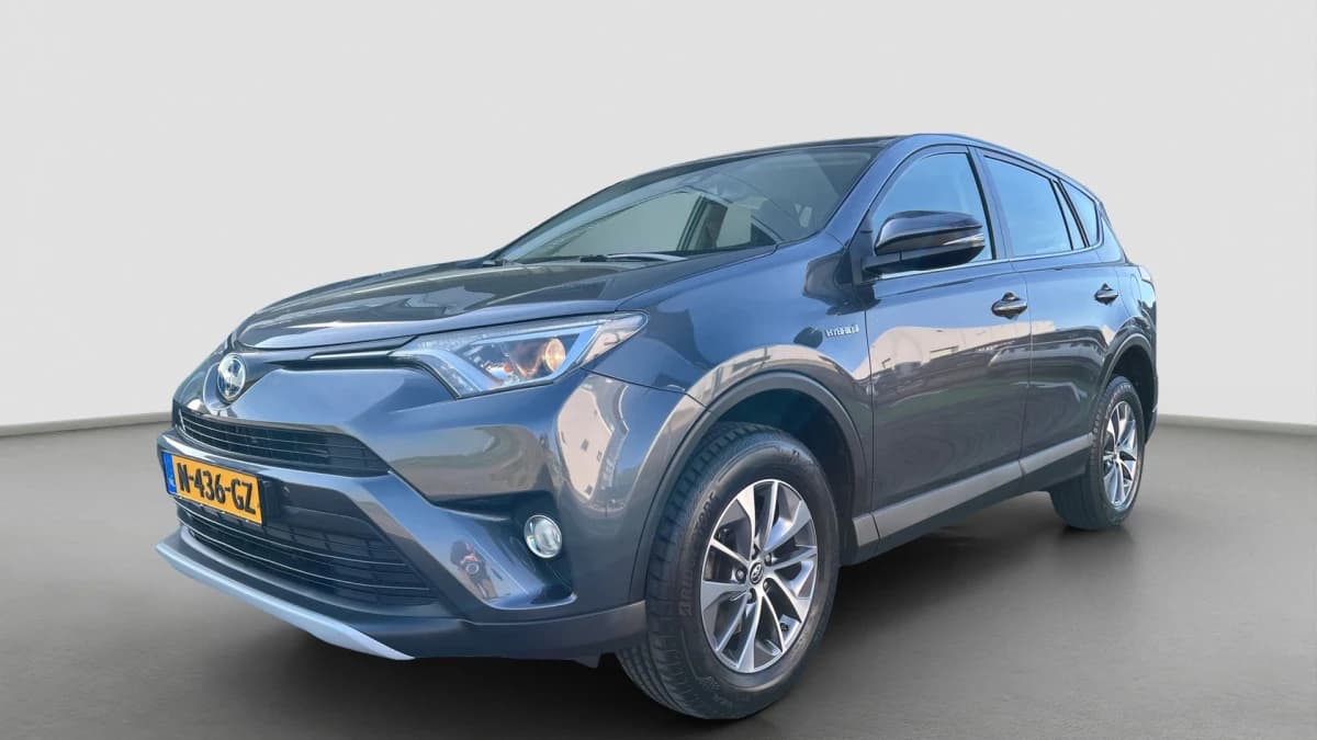 Toyota RAV4 — foto 1