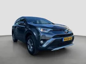 Toyota RAV4 thumbnail 2