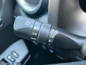 Toyota RAV4 thumbnail 18