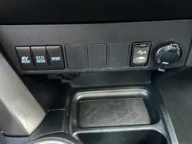Toyota RAV4 thumbnail 27