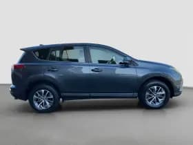 Toyota RAV4 thumbnail 4