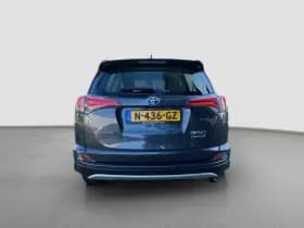 Toyota RAV4 thumbnail 8
