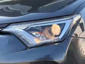 Toyota RAV4 thumbnail 9