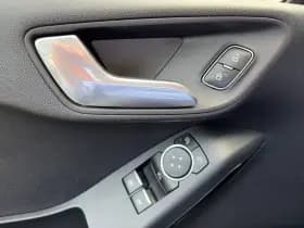 Ford Fiesta thumbnail 15