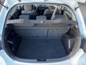 Toyota Yaris thumbnail 11