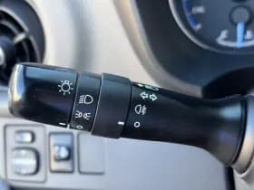 Toyota Yaris thumbnail 17