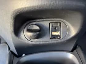 Toyota Yaris thumbnail 29