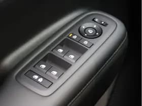 Hyundai Santa Fe thumbnail 24