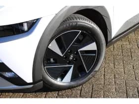 Hyundai Ioniq 5 thumbnail 3