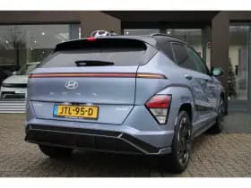 Hyundai Kona Electric thumbnail 2