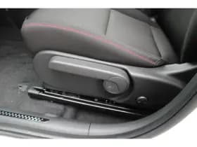 Hyundai Kona Electric thumbnail 11