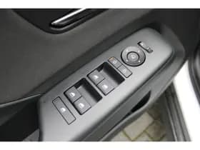 Hyundai Kona Electric thumbnail 12