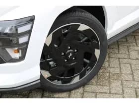 Hyundai Kona Electric thumbnail 4