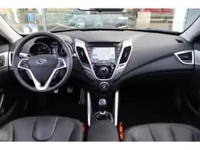 Hyundai Veloster thumbnail 3