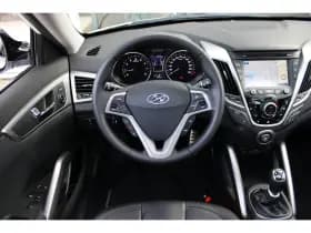 Hyundai Veloster thumbnail 24