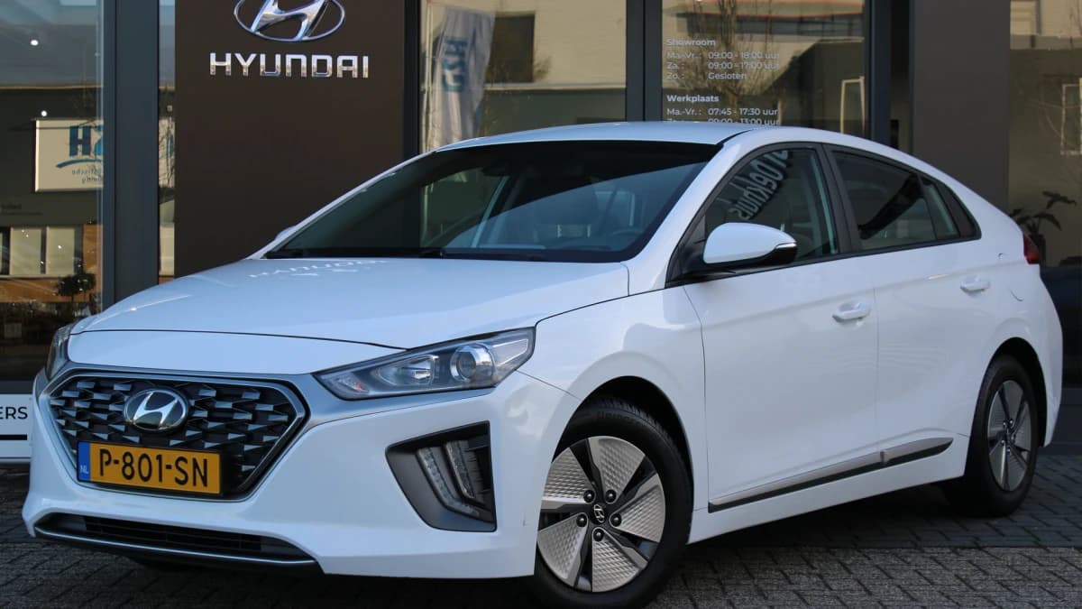 Hyundai Ioniq — foto 1