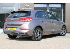 Hyundai i30 thumbnail 2