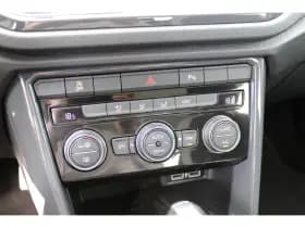 Volkswagen T-Roc thumbnail 16