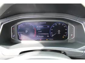 Volkswagen T-Roc thumbnail 24