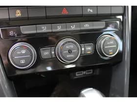 Volkswagen T-Roc thumbnail 25
