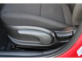 Hyundai i20 thumbnail 10