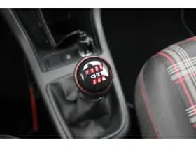 Volkswagen Up! thumbnail 20