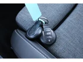 MINI Cooper thumbnail 11