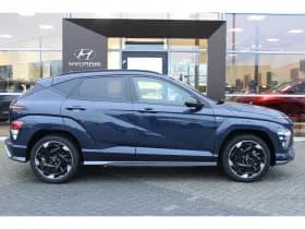 Hyundai Kona Electric thumbnail 4