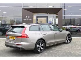 Volvo V60 thumbnail 2