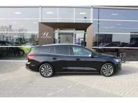 Ford Focus thumbnail 4