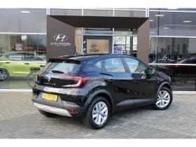 Renault Captur thumbnail 2